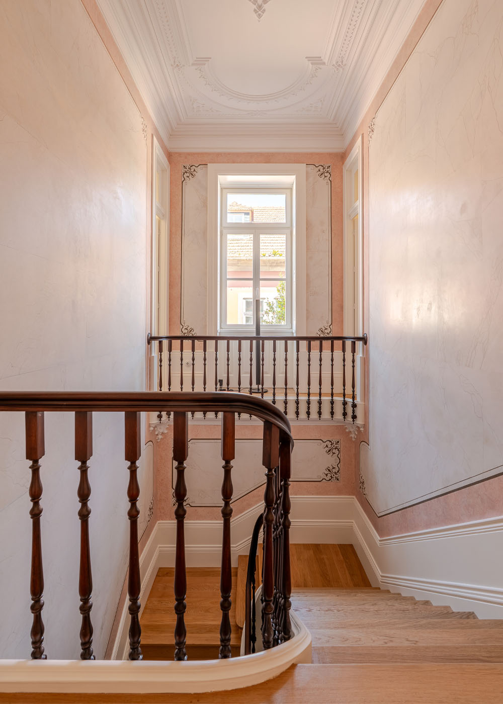 uniqueness_escadas serendipity